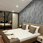 Vip House
