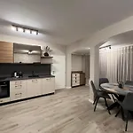 Vip House דירה
