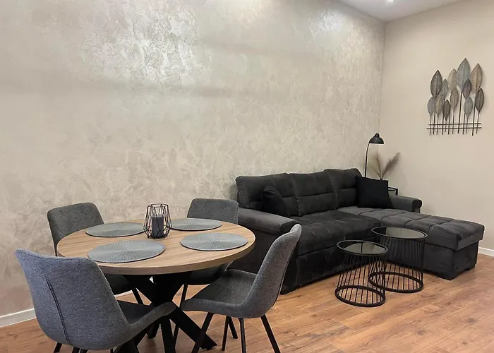 Vip House Apartament *